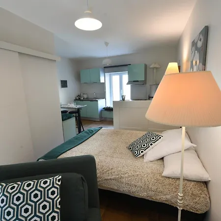 Herisson Apartment *